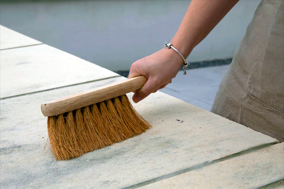 Banister & Hand Brushes