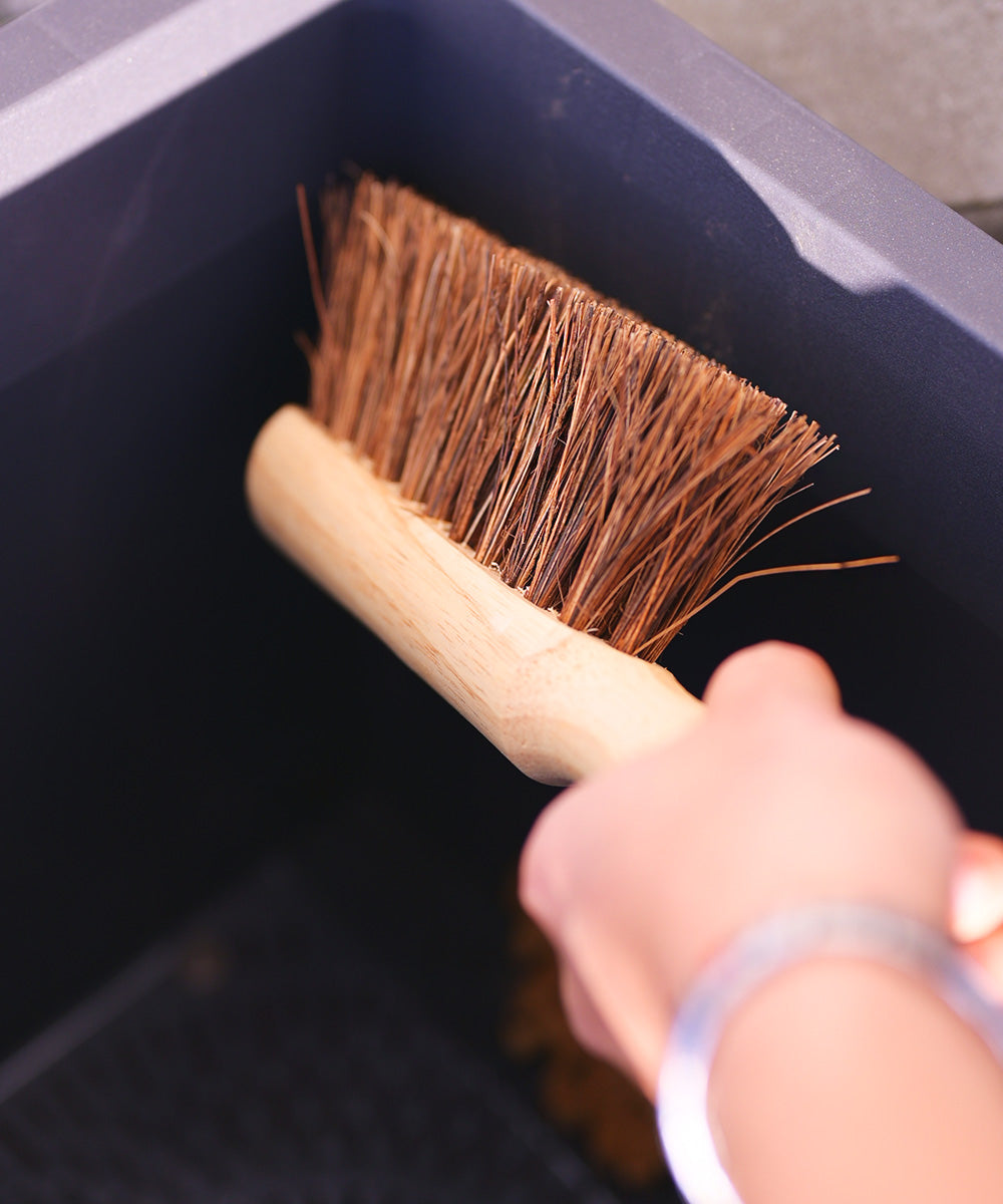 Traditional Quality Wooden Hand Brush - Medium Stiff