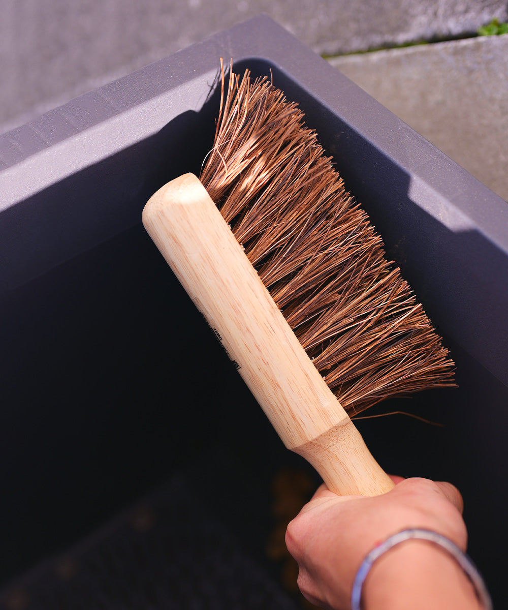 Traditional Quality Wooden Hand Brush - Medium Stiff