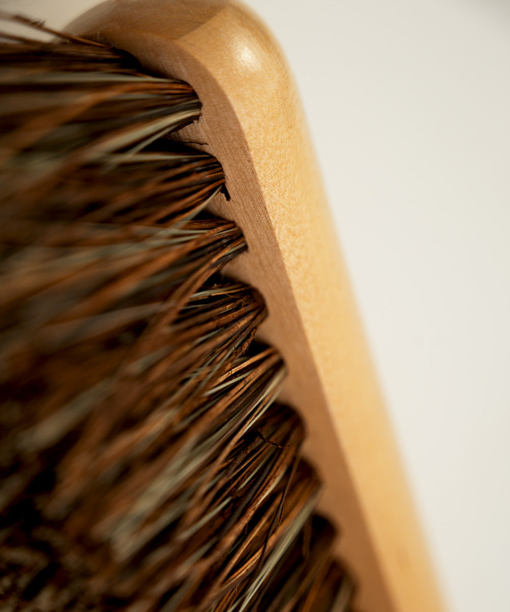 Traditional Quality Wooden Hand Brush - Medium Stiff