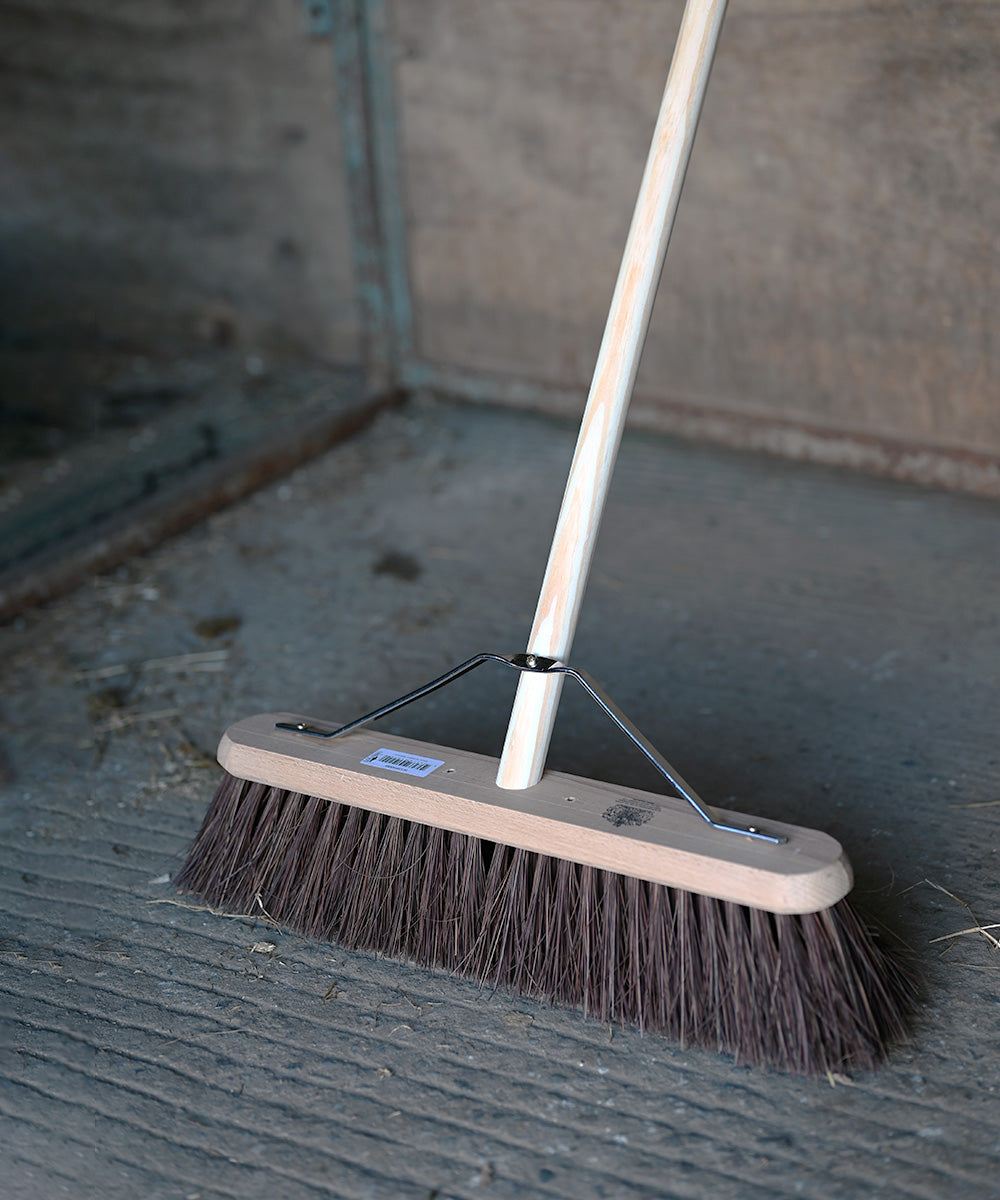 Finest by Hillbrush Wooden Platform Broom With Handle - Stiff