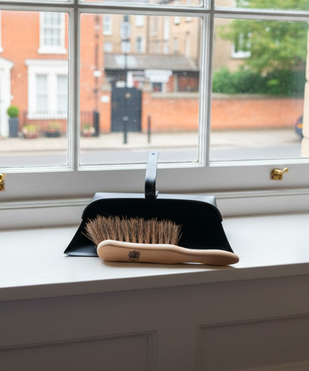 Finest by Hillbrush Dustpan & Bassine Brush Set (Medium Stiff)