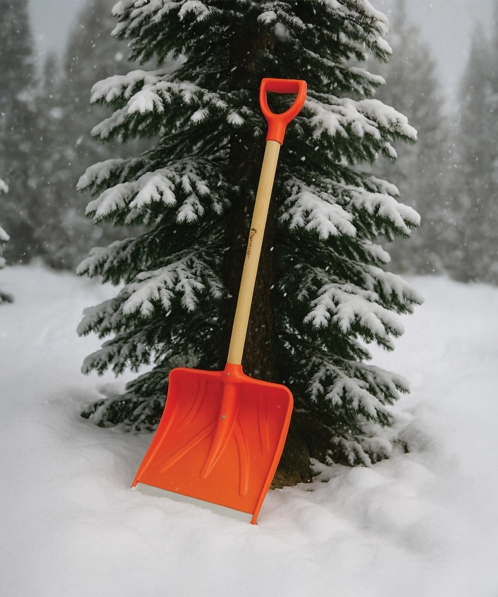 Heavy Duty Snow Shovel With Wooden Shaft & D-Grip Handle - 1320mm